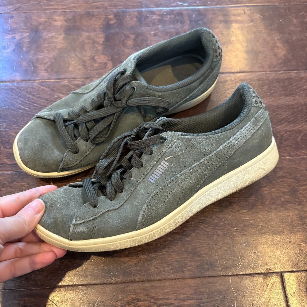 Puma dark green suede low top sneakers